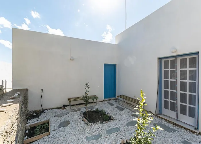 Nick & Debbie's Two-storey Апартаменты