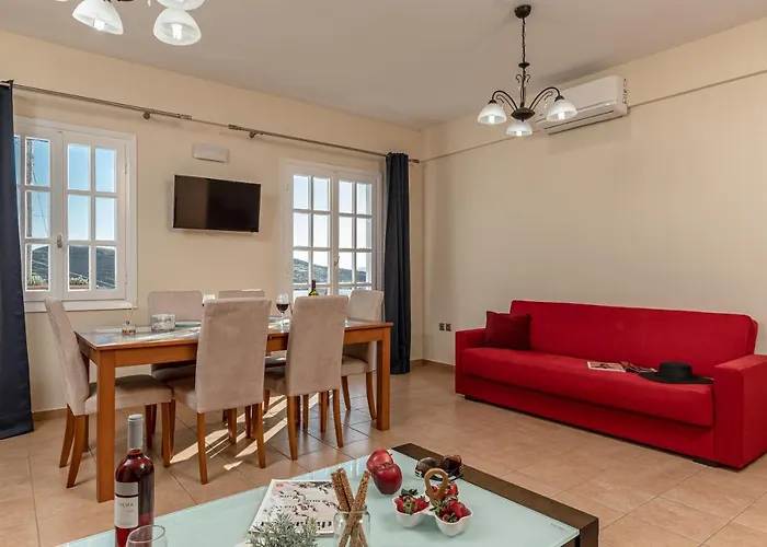 Nick & Debbie's Two-storey * Melanes