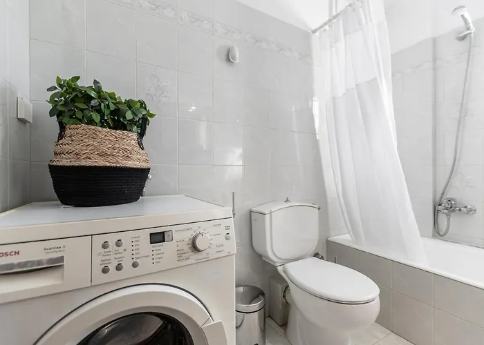 Nick & Debbie's Two-storey Апартаменты *