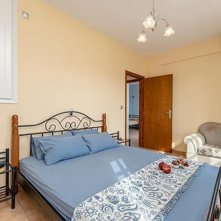 Nick & Debbie's Two-storey Melanes