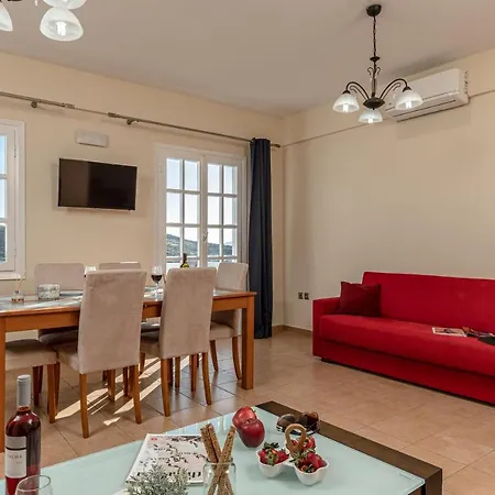 Nick & Debbie's Two-storey * Melanes